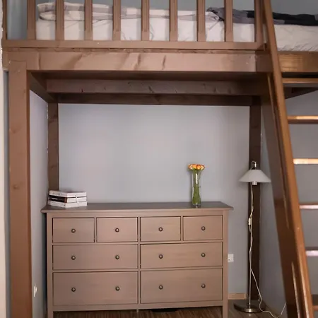 Apartment D17