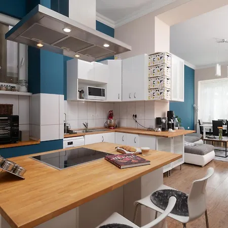 Apartment D17 *