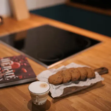 D17 * بودابست