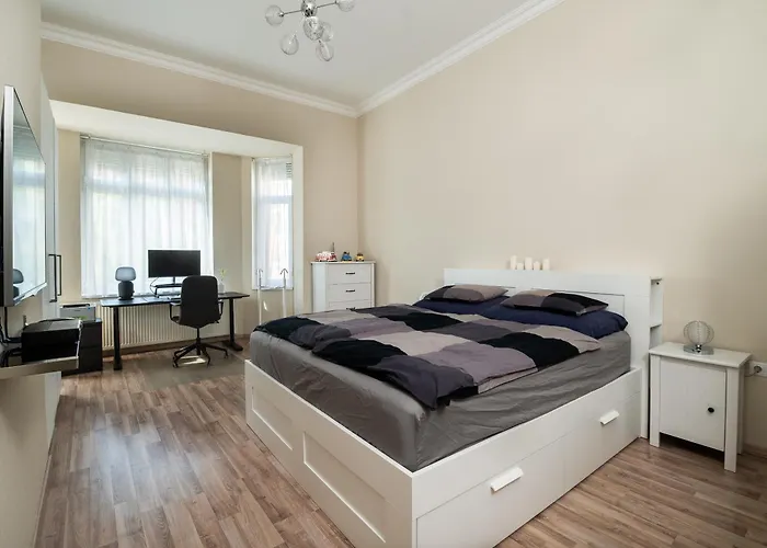 Apartament D17 *